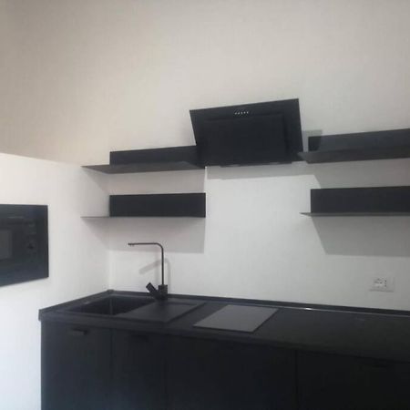 Bed And Bike - Bergamo Loft Apartment Bagian luar foto