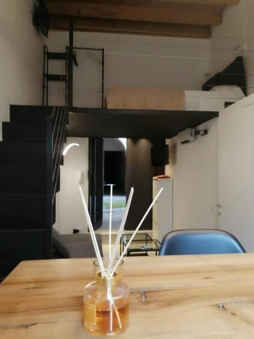Bed And Bike - Bergamo Loft Apartment Bagian luar foto